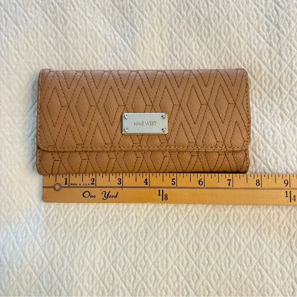 NINE WEST Long Diamond Quilted Wallet
